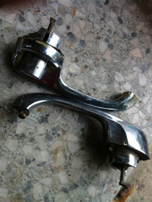 ขายอะไหล่ รถ มีหลายอย่าง พวกโฟลค์ และอ่นๆๆลองดูถูกๆๆ