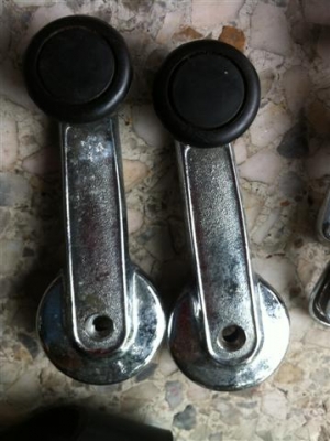 ขายอะไหล่ รถ มีหลายอย่าง พวกโฟลค์ และอ่นๆๆลองดูถูกๆๆ