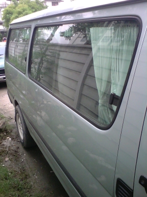 ขาย รถตู้ ช่วงยาว ตาเพรช  ดาว10000  สด 200000