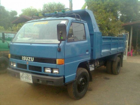 รถหกล้อดัม 115 แรงรถสวยครับพร้อมใช้งานเอกสารทะเบียนพร้อม