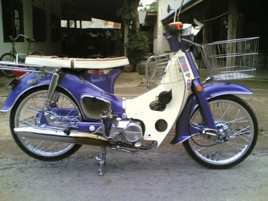 ขาย C50ถังแยกทะเบียนเต็มพร้อมชุดโอนลอยเครื่องแน่นๆจบๆแต่งมาสวยๆรถพร้อมใช้งาน ขาย 26000 บาท