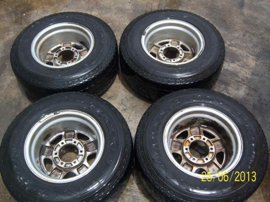 ขายล้อแม็ก TRD  พร้อมยาง ขอบ 15 x 8.5
