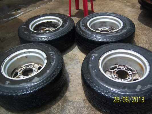ขายล้อแม็ก TRD  พร้อมยาง ขอบ 15 x 8.5