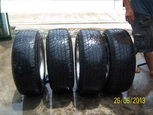 ขายล้อแม็ก TRD  พร้อมยาง ขอบ 15 x 8.5