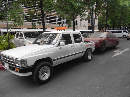 บริการรถยกราคาถูก24ชม.083-1172355