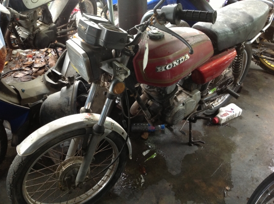 ขาย  Glx  125  มีทะเบียน  12000