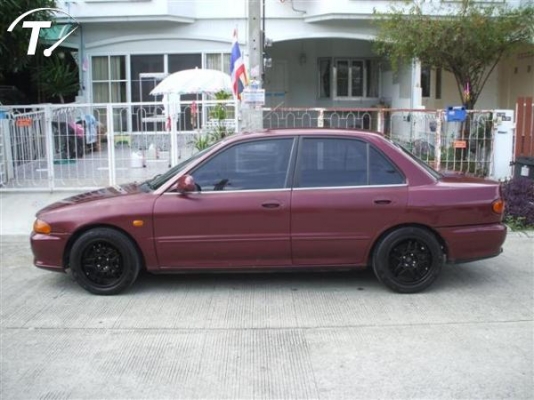 ขายอีคาร์ ปี93 สีแดง เกียร์ออโต้ เปลี่ยนเครื่องเป็น 1800cc.ติดแก๊สแล้ว สภาพดี ด่วน 66000