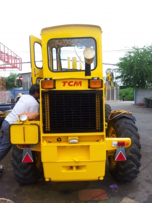 ขายรถตักนำเข้า TCM STD25 ขายรถตักนำเข้า TCM STD25