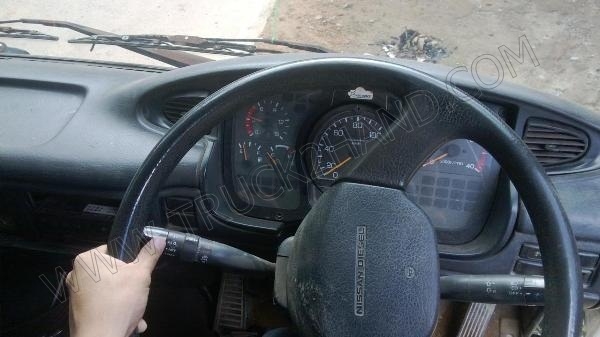 นาทีทอง***รถเทนเลอร์ ยี่ห้อ NISSAN