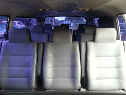 รถตู้ โตโยต้า Hi-Ace