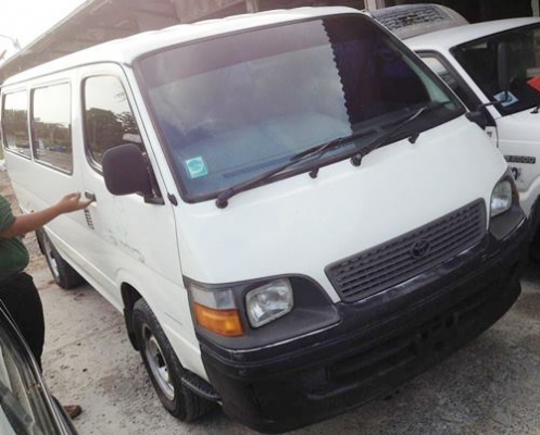 รถตู้ โตโยต้า Hi-Ace