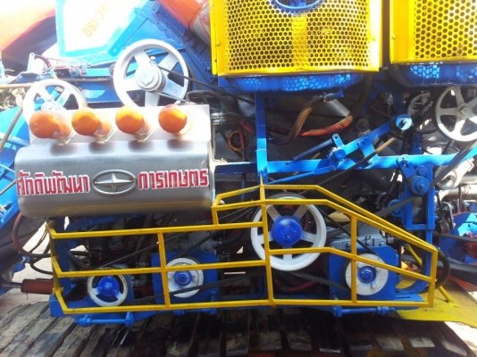 ขายด่วนรถเกี่ยวข้าว 600,000 ศักพัฒนา บิ๊ก 37 10ht ล้อนำ เสตอร์ 18" ขายด่วนรถเกี่ยวข้าว 600,000 ศักพัฒนา บิ๊ก 37 10ht ล้อนำ เสตอร์ 18"