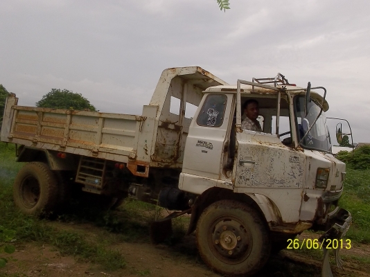 ขายดั้มดิน  KL300  เครื่อง  EC   130แรง  พวงมาลัยเพาเวอร์