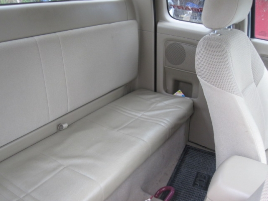 ขายTOYOTA VIGO SMART CAB 2.5 ปี 2011 วิ่ง 2 หมื่นกว่าโล ขายTOYOTA VIGO SMART CAB 2.5 ปี 2011 วิ่ง 2 หมื่นกว่าโล