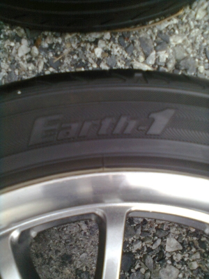 ขายแม็ก 4 รู100 ขอบ17 พร้อมยาง 215/45R17 ยางYOKOHAMA  ปี10 สวยๆ 1 ชุด