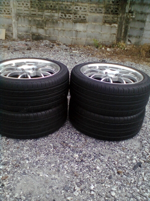 ขายแม็ก 4 รู100 ขอบ17 พร้อมยาง 215/45R17 ยางYOKOHAMA  ปี10 สวยๆ 1 ชุด