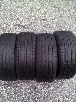 ขายแม็ก 4 รู100 ขอบ17 พร้อมยาง 215/45R17 ยางYOKOHAMA  ปี10 สวยๆ 1 ชุด