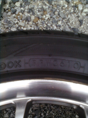 ขายแม็ก 4 รู100 ขอบ17 พร้อมยาง 215/45R17 ยางYOKOHAMA  ปี10 สวยๆ 1 ชุด