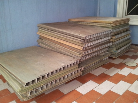 ขาย แผ่นโล(อลูมิเนียม)รองขารถเครน