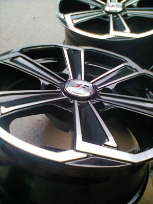 ขายแม็กใหม่ 6รู139.7 ขอบ17  จำนวน 4 วง ยังไม่เคยใช้