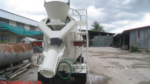 รับต่อรถโม่ปูน 4 คิว