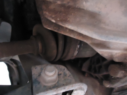 ขาย HYUNDAI  SONATA ปี 96 เกียร์ธรรมดา เครื่องสภาพดีมากเงียบ เรียบ ติดแก๊ส LPGลงเล่มแล้ว