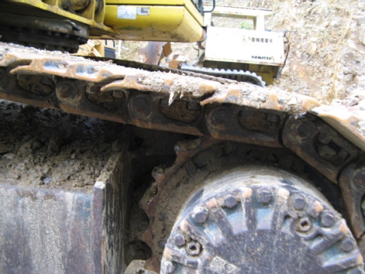 รถขุด KOMATSU PC200-6 sn:90589ปี1995 ,7996Hr. รถนอกนำเข้าจากญี่ปุ่น สภาพดีมาก ราคาไม่แพงครับ