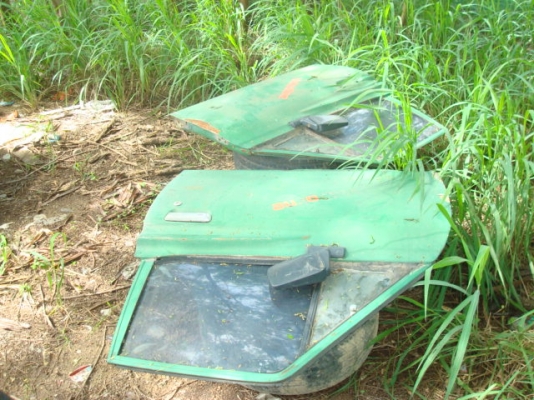 ขายประตูซ้ายและขวา Datsun 620