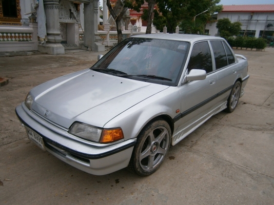 ขายซีวิค ท้ายแดง สภาพดี แต่งสวยๆ พร้อมใช้ครับ ขายซีวิค ท้ายแดง สภาพดี แต่งสวยๆ พร้อมใช้ครับ