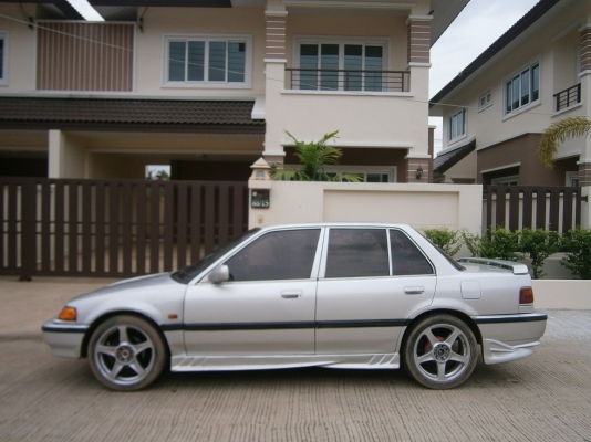 ขายซีวิค ท้ายแดง สภาพดี แต่งสวยๆ พร้อมใช้ครับ