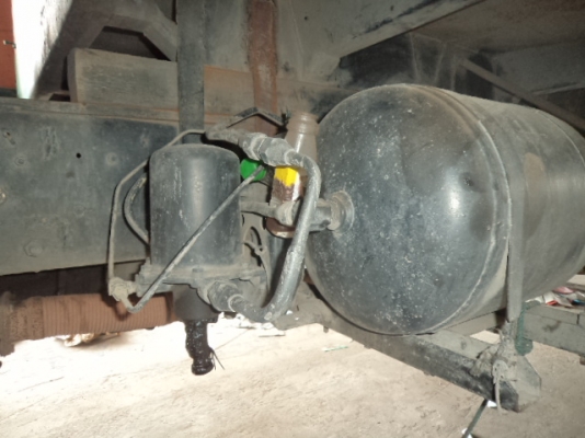 ขายรถอีซูซุ10ล้อใหญ่เครื่อง175แรง พวงมาลัยเพาเวอร์ เบรกทิิฟฟี