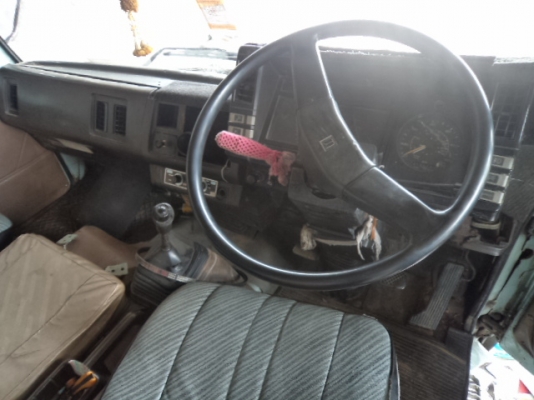 ขายรถอีซูซุ10ล้อใหญ่เครื่อง175แรง พวงมาลัยเพาเวอร์ เบรกทิิฟฟี