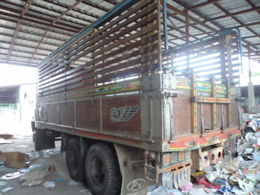 ขายรถอีซูซุ10ล้อใหญ่เครื่อง175แรง พวงมาลัยเพาเวอร์ เบรกทิิฟฟี