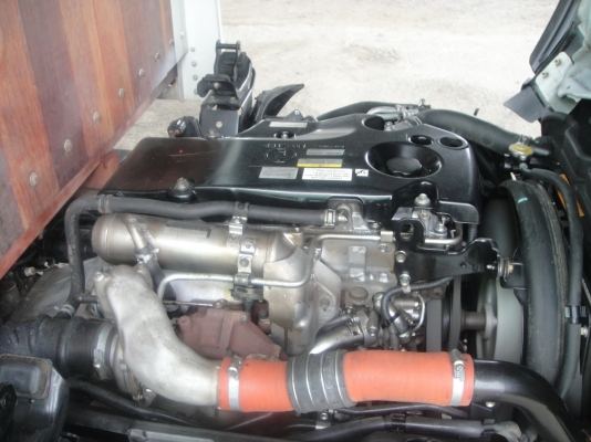 ISUZU NLR  ปี 2553 เครื่อง 130 แรง (มีให้เลือกทั้งกะบะ และ ตู้) พร้อมใช้งาน