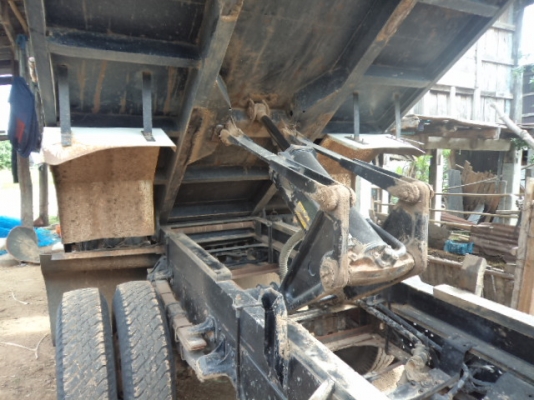 ขายรถ6ล้ออีซูซุเดก้าดั้ม195 แรง สภาพสวยพร้อมใช้งานคับ