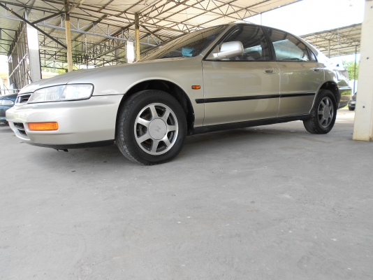 ขายรถเก๋งยอดนิยม ปี1996 ออโต้ เล่มพร้อมโอน