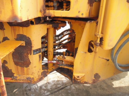 ขายรถตักสภาพเยี่ยมKOBELCO LK300 ต่อรองได้ นำเข้าไม่เคยใช้ในไทย