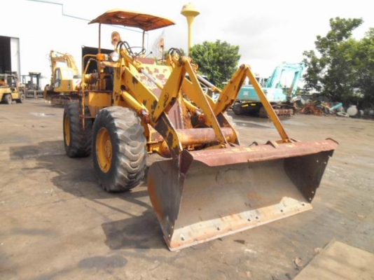 ขายรถตักสภาพเยี่ยมKOBELCO LK300 ต่อรองได้ นำเข้าไม่เคยใช้ในไทย