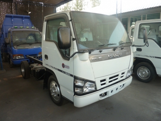 ISUZU NKR ตาเพชร  150 HP 4 สูบ ป้ายเล็กไม่ติดเวลา 4 ล้อ