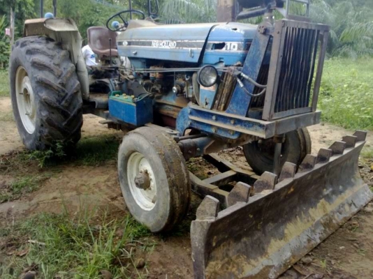 รถไถนา FORD 6600 เสื้อเรียบ ผาน3+ดันหน้า ไทยเฮงหลี รถไถนา FORD 6600 เสื้อเรียบ ผาน3+ดันหน้า ไทยเฮงหลี