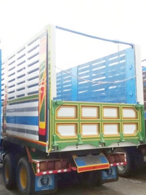 ขายรถบรรทุก 10 ล้อ เพลาเดียว หลายคัน ขายรถบรรทุก 10 ล้อ เพลาเดียว หลายคัน