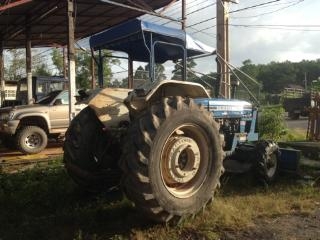 ขายรถไถ FORD 6610 เพลาเดียว รถสวยพร้อมใช้ เอกสารเล่มทะเบียนโทร 0819701072