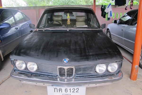ขายรถ BMW E12 คลาสสิคเครื่อง 1G ติด GAS LPGแล้ว 29000 ราคาถูกกว่ามอเตอร์ไซค์ กันแดดกันฝน