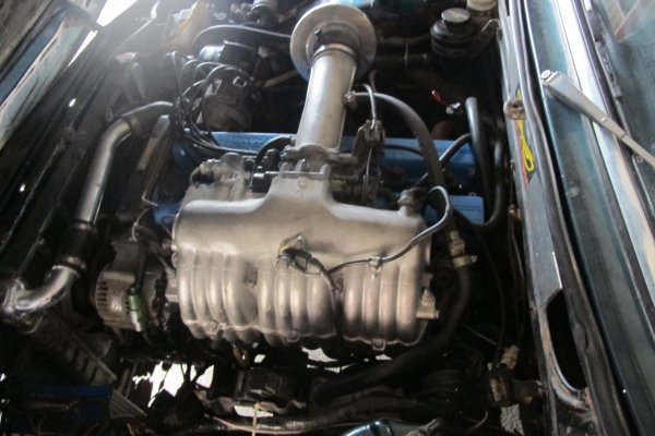 ขายรถ BMW E12 คลาสสิคเครื่อง 1G ติด GAS LPGแล้ว 29000 ราคาถูกกว่ามอเตอร์ไซค์ กันแดดกันฝน