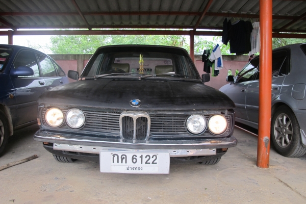 ขายรถ BMW E12 คลาสสิคเครื่อง 1G ติด GAS LPGแล้ว 29000 ราคาถูกกว่ามอเตอร์ไซค์ กันแดดกันฝน