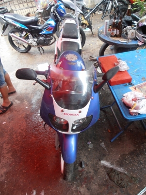 ขาย nsr 150 rw  ราคาแค่ 14000  คับ