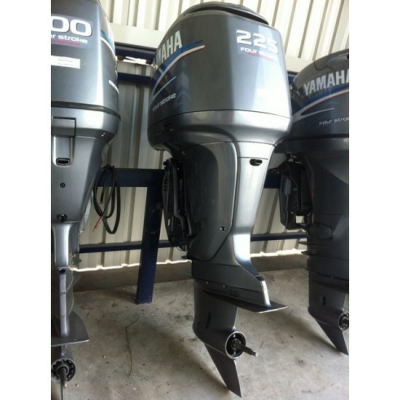 ขายเครื่องยนต์เรือ Yamaha F225AET จากญี่ปุ่น