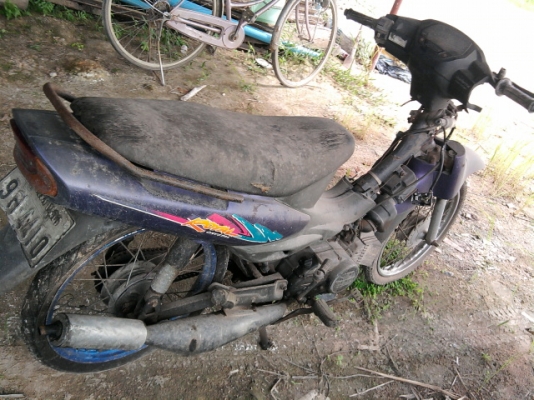 ซูซูกิ โรยัล คริสตัล พันเดียว และฮอนด้า NICE  สามพัน