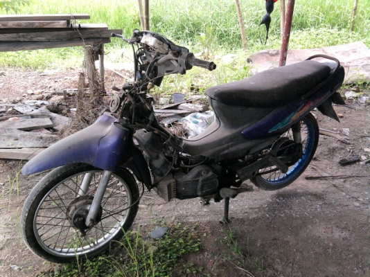 ซูซูกิ โรยัล คริสตัล พันเดียว และฮอนด้า NICE  สามพัน