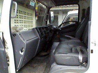 ขายดาวน์รถบรรทุก6ล้อกลาง NPR 75K 150แรงม้า